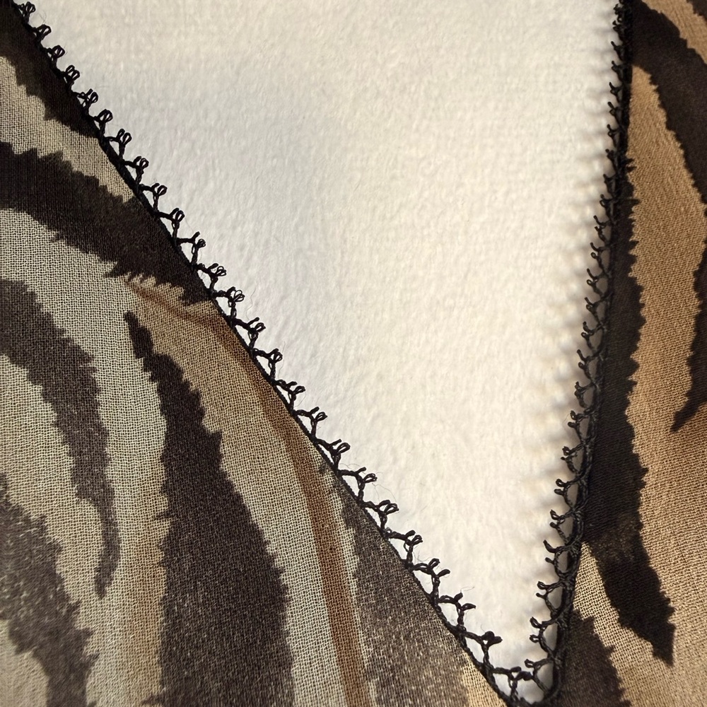Dana Buchman 100% Silk Wrap Blouse, Zebra Print - Picture 5 of 8
